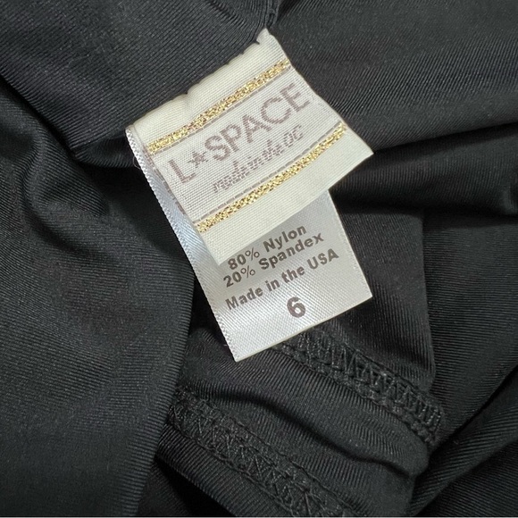 L*Space One Piece Swimsuit Women Size 6 Black Ruched Halter V Neck B14 - Picture 7 of 7